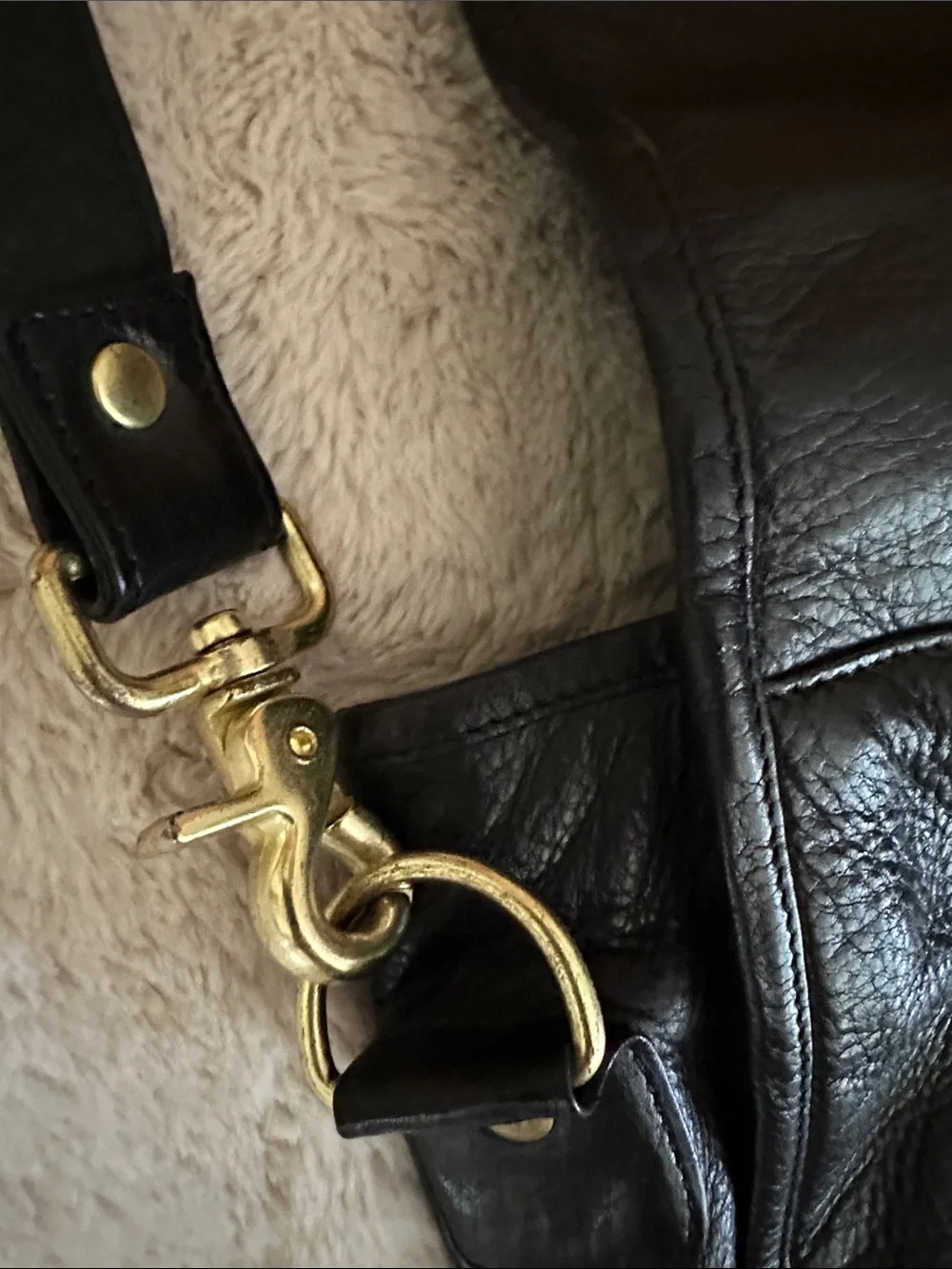 Gorgeous Vintage-Style Black Real Leather Messenger Bag / Briefcase 💼